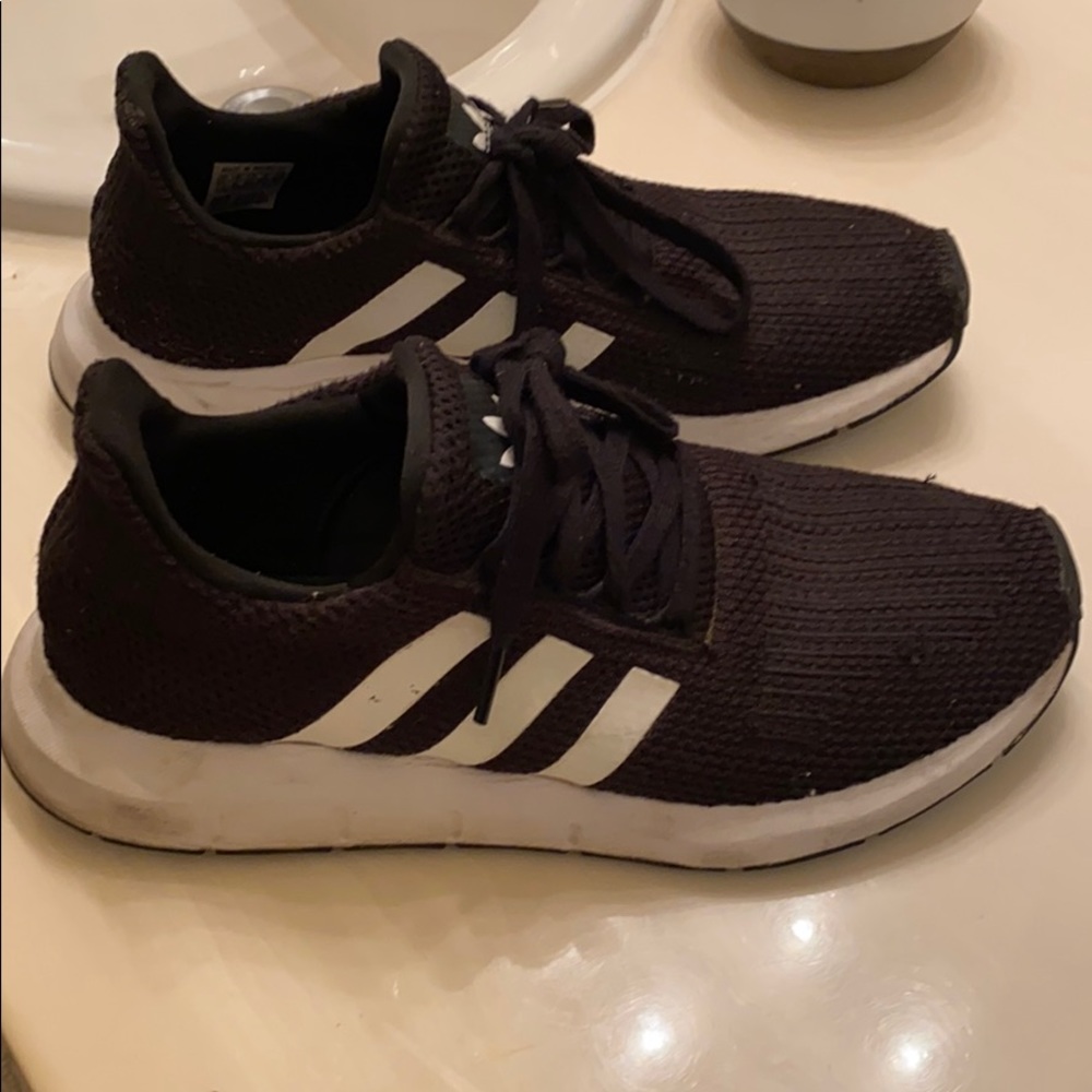 Adidas Athletic Running Shoes Swift Runs